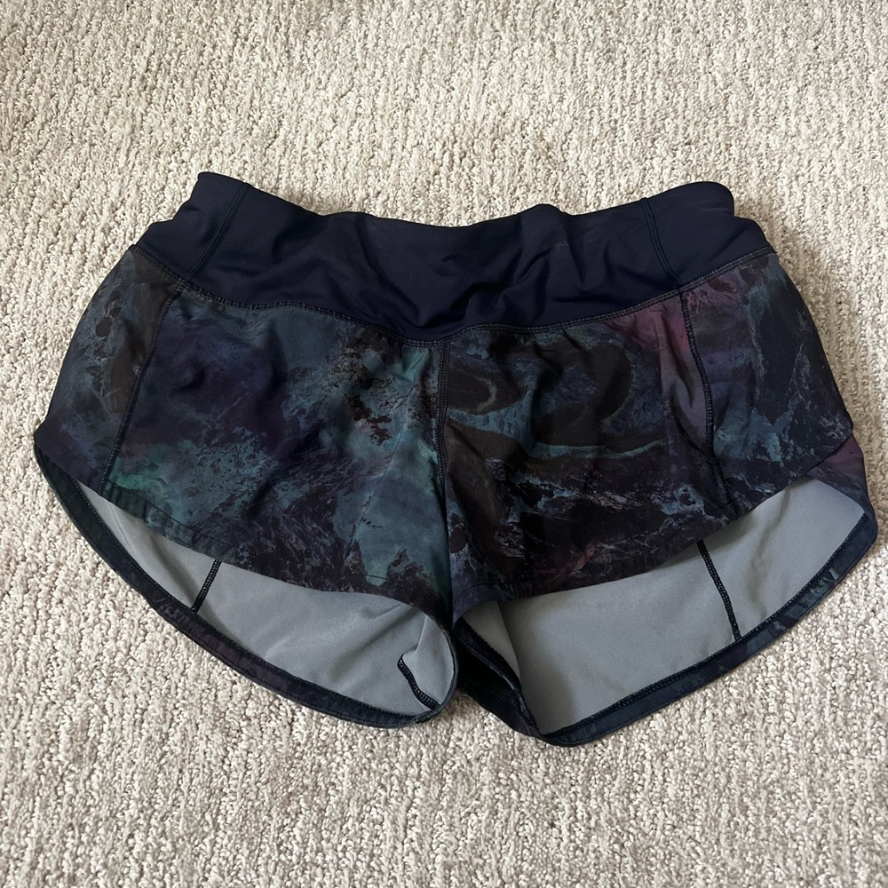 Lululemon size 4 shorts